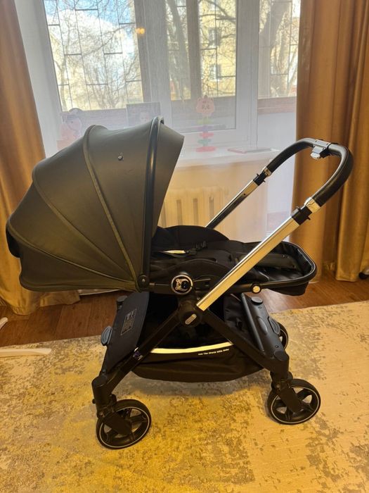 Продам детскую коляску