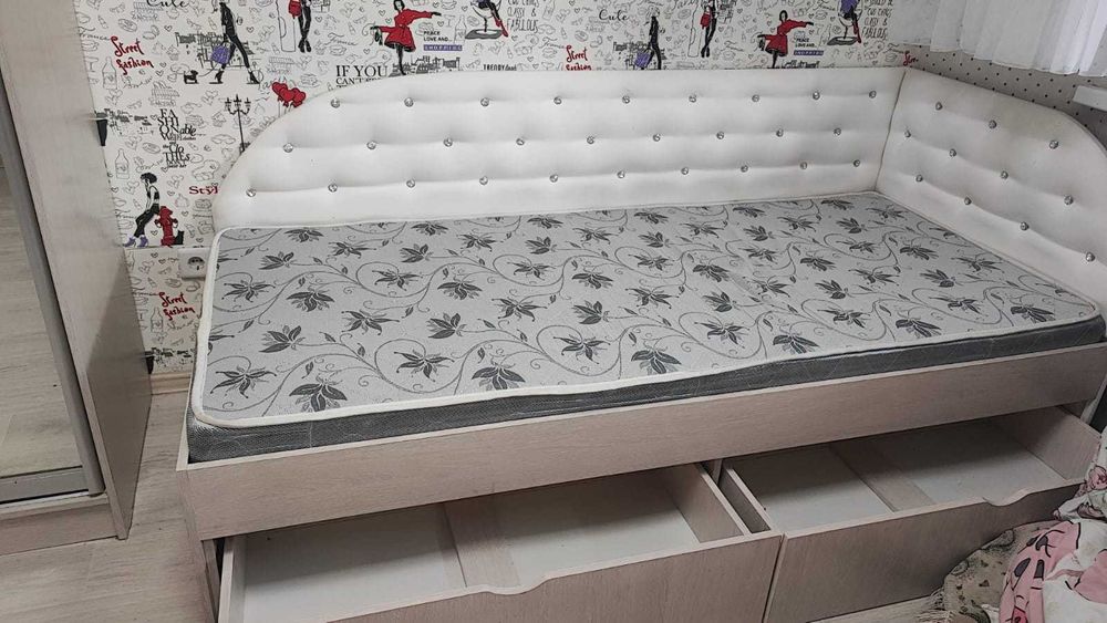 Продам кровать в отличном состоянии