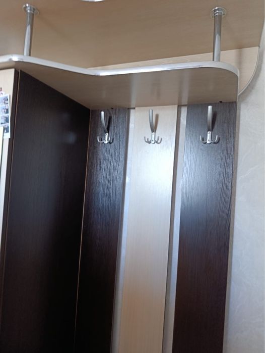 Продам шкаф для прихожей или спальни