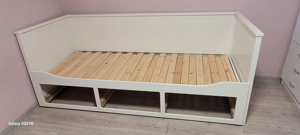 Pat cu cadru divan 3 sertare Hemnes