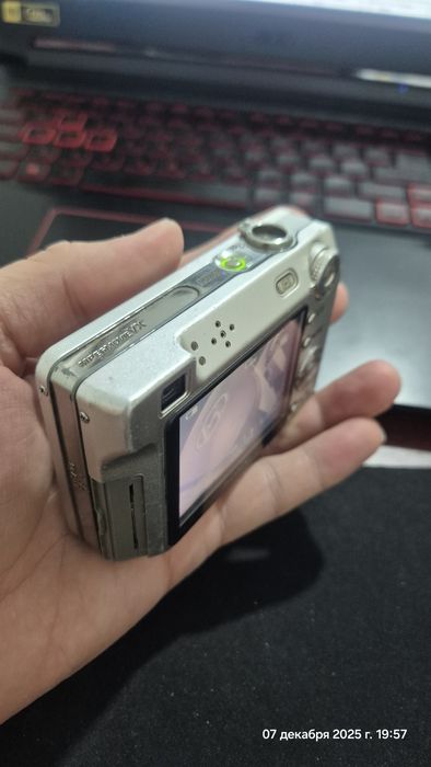 Фотоаппарат Sony Cyber-shot DSC-W100