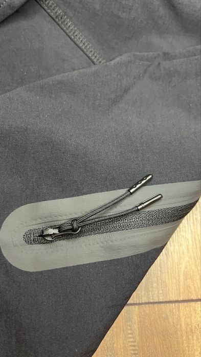 Nike Tech Woven Windrunner Full-Zip Jacket Black