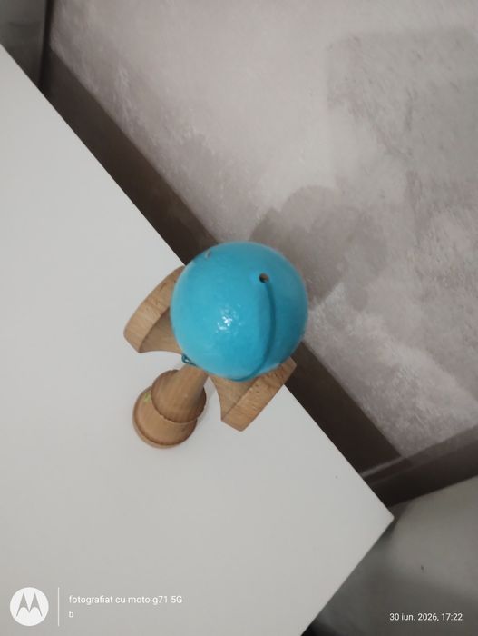 Vând kendama sweets starter albastră