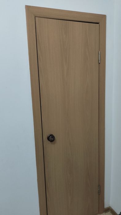 Продам двери по 4000