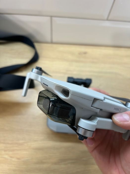 DJI Mini 2 4K дрон + RC-N1 дистанционно + батерия + DJI раница
