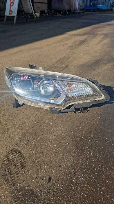 Фара на Honda Fit 2015 года