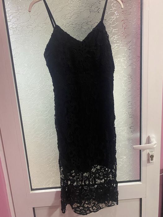 Различни рокли в размер С М