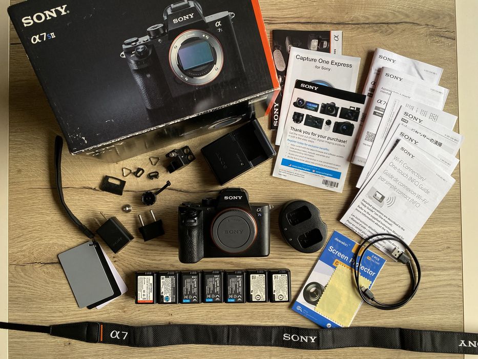 Sony A7S II + 64GB карта памет + 7 батерии