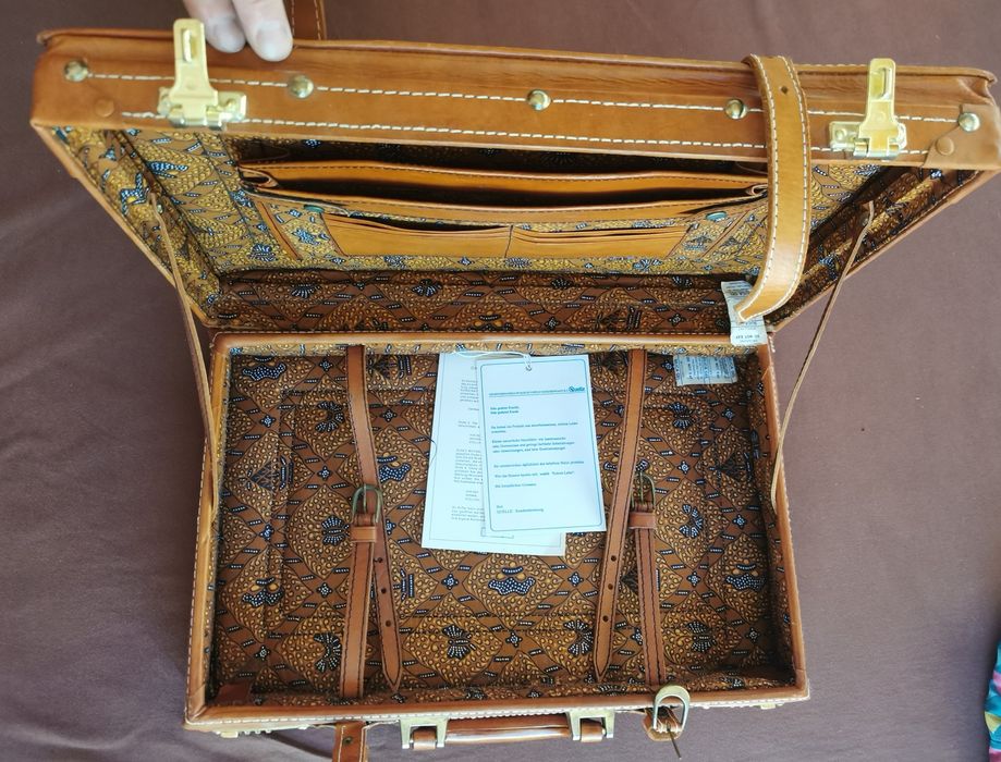 Geantă / valiză vintage din piele naturală Quelle – stare impecabilă, NOS