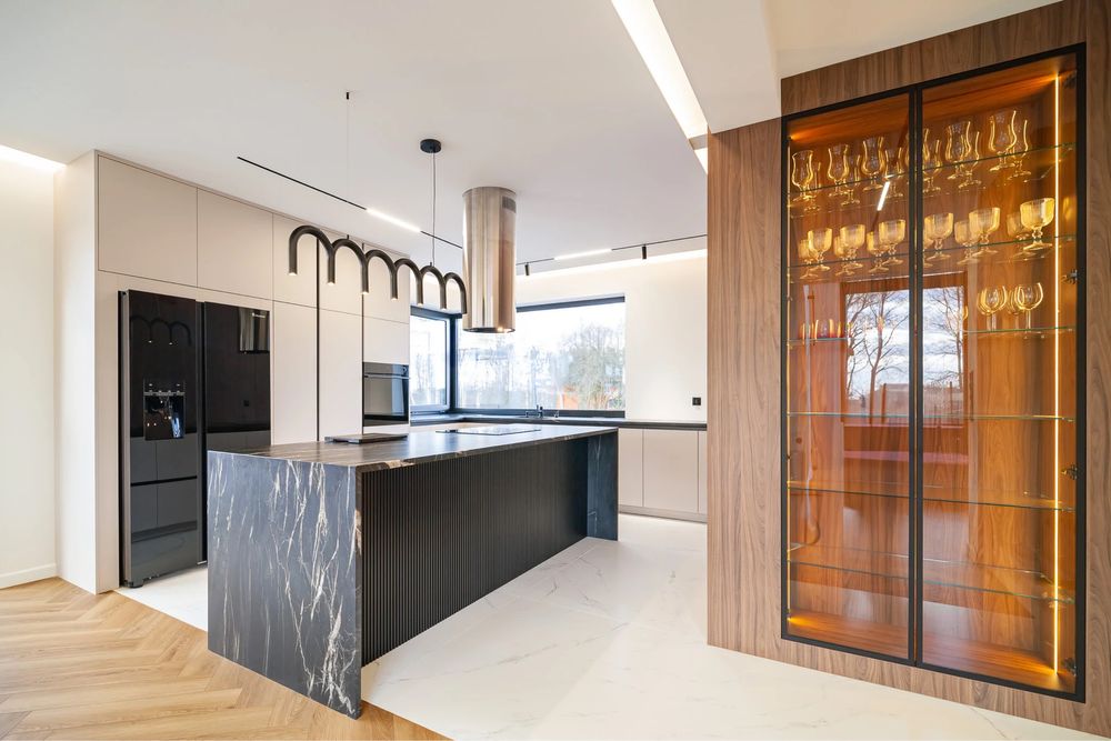 MOBILĂ LA COMANDĂ – Ieftin si Prompt -Cluj si Bistrita-