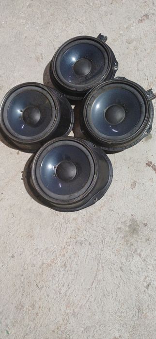 Boxe sony cu membrana albastra