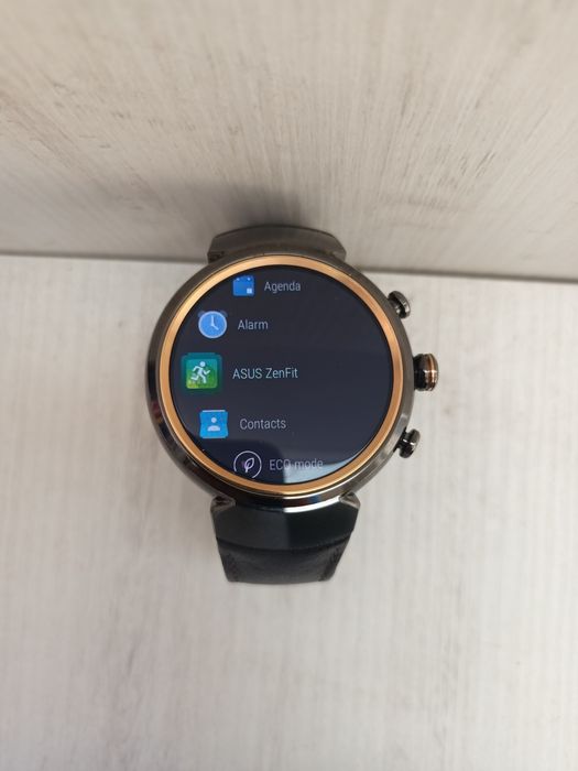 Смарт часовник ASUS Zen Watch 3