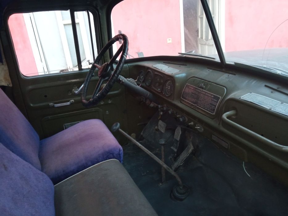 Зил 131 сотилади