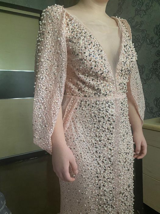 Платье вечернее, элегантное