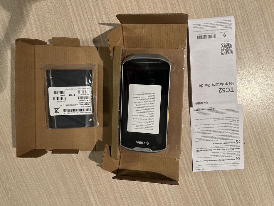 NEW! Zebra RFID TC52 TC520K-1PEZU4P-A6 PDA terminal de date
