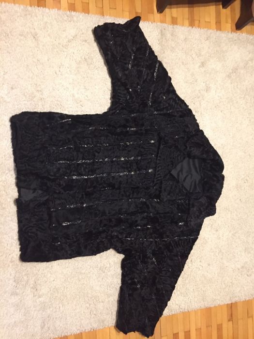 Cojoc nurca cu maneci scurte