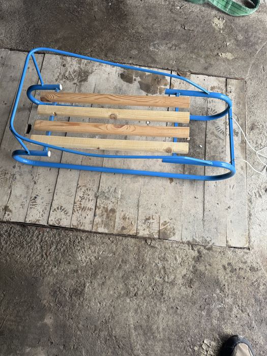 Детска шейна- метал+ дърво