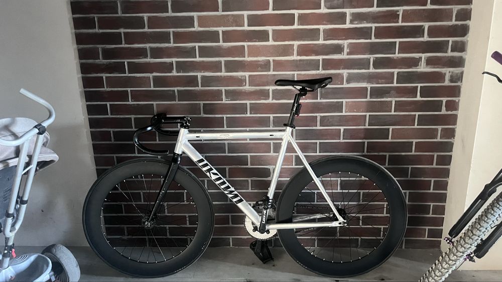 Фикс аноун, fixed gear