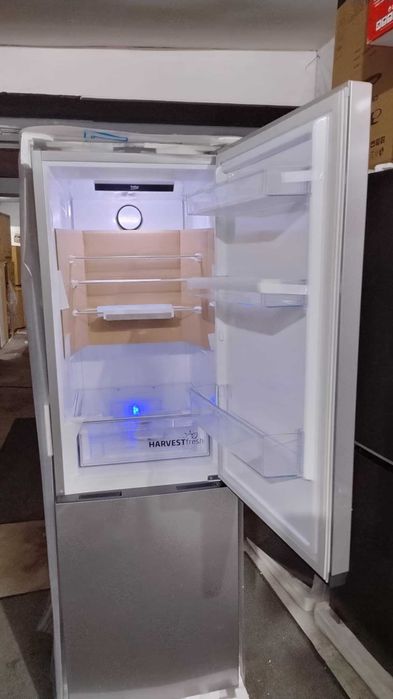 Комбиниран Хладилник с долен фризер BEKO-БЕКО 186.5 см HarvestFresh™
