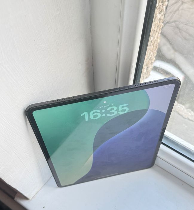 iPad13pro m4 256 space grey