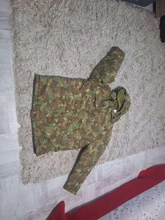 Vând scurte noi combat