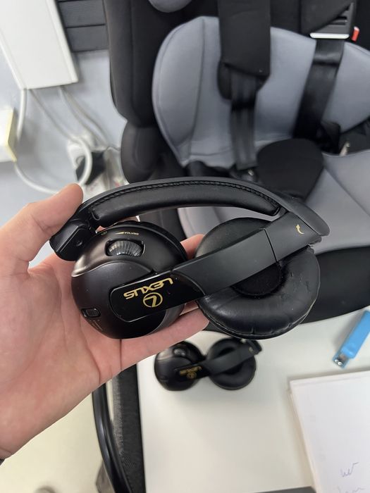 Наушники от Lexus