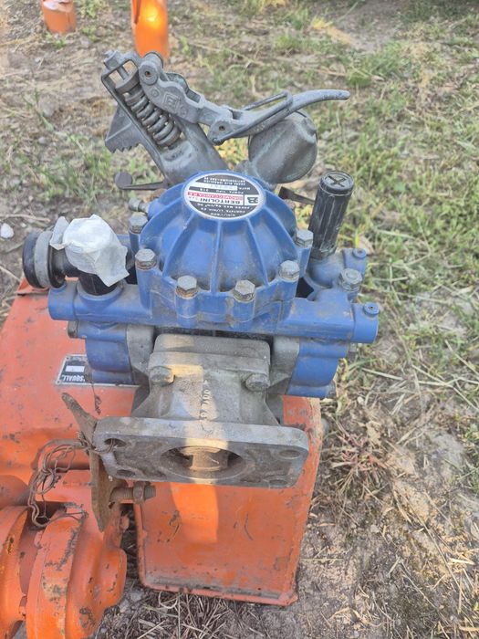 Vând tractor pasquali