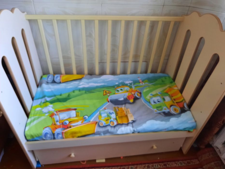 Кроватка детская