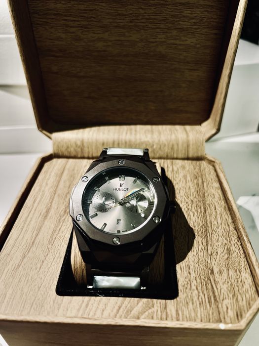 Сағат және женский набор