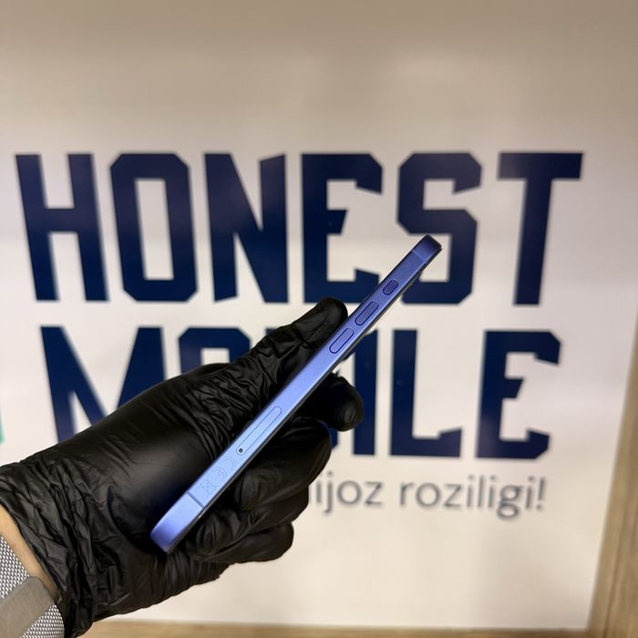iPhone 16 blue 100%