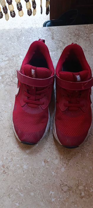 Маратонки,стоножки и бутонки