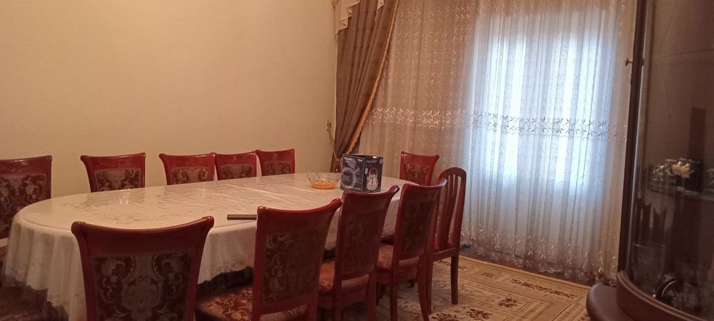 Qarshi shahar Aziya Alyans bank Yonida