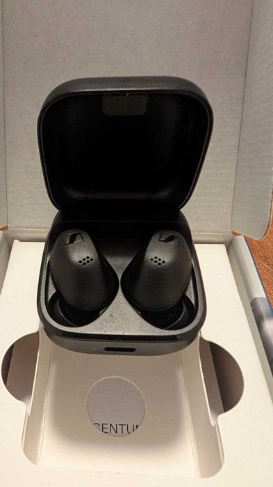 Sennheiser Accentum True Wireless слушалки