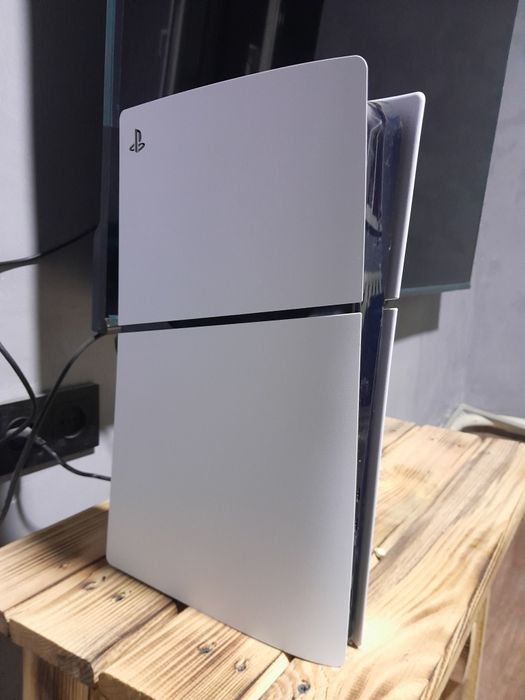 Plystation 5 Slim 1 терабайт