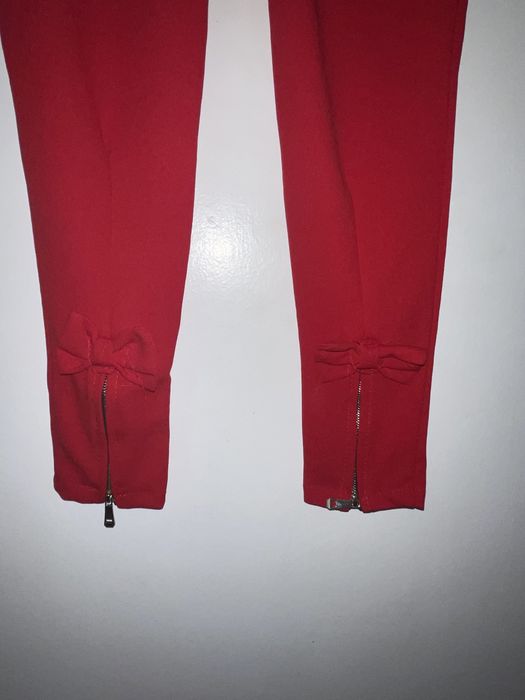 Червен панталон размер М