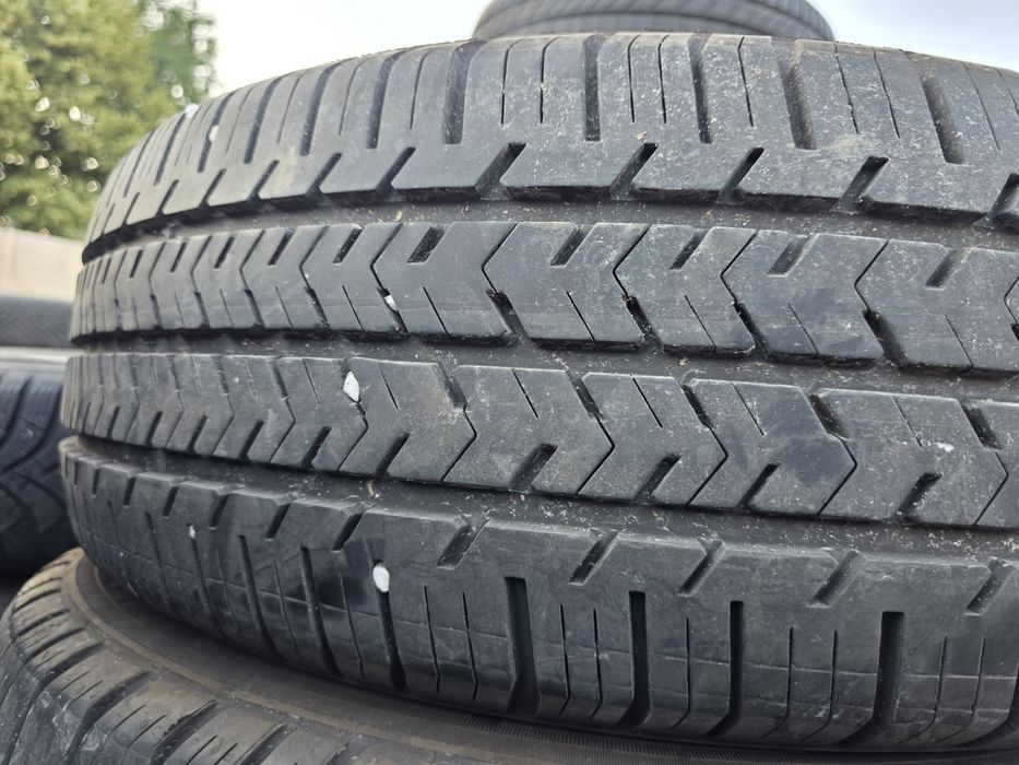2бр Летни гуми 215 60 17 С - Michelin