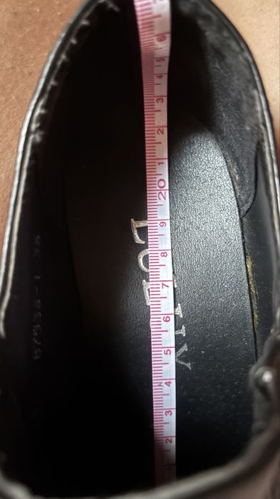 Botine cu calapod inalt , marime 36