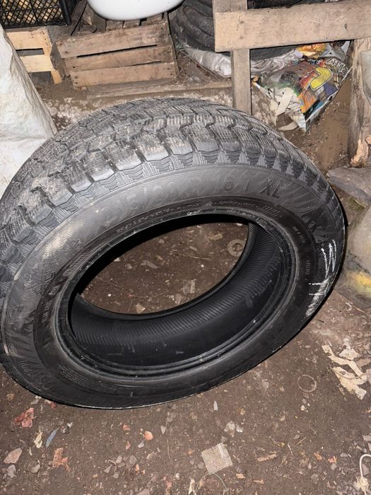 Зимняя резина 215/60 R16