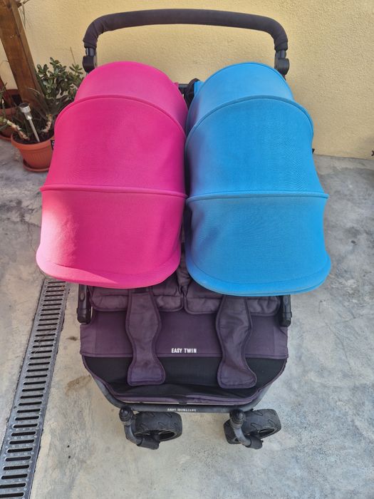 Количка за близнаци