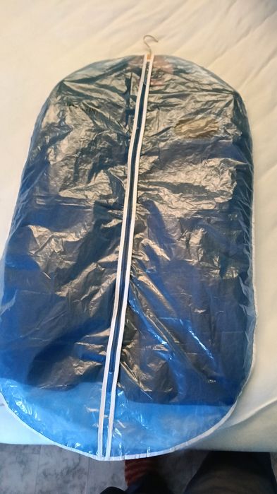 Мъжки костюм HUGO, 48 размер