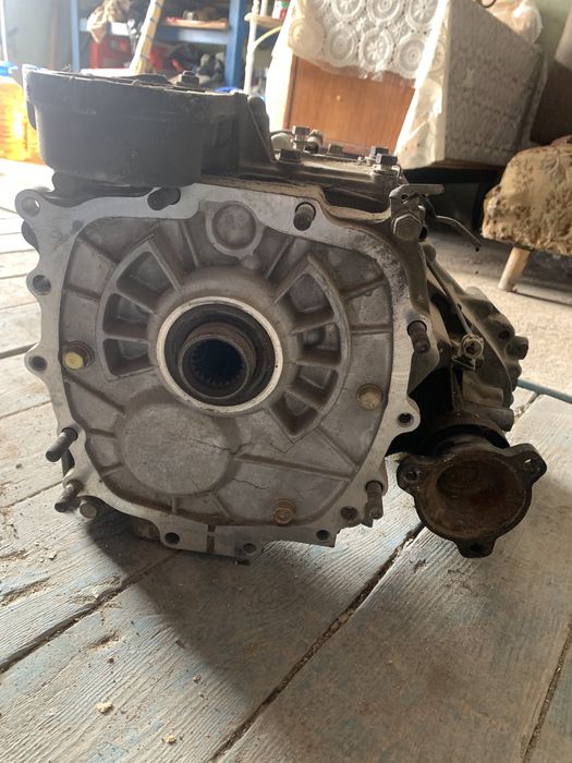 Продаются амортизатор и раздатка