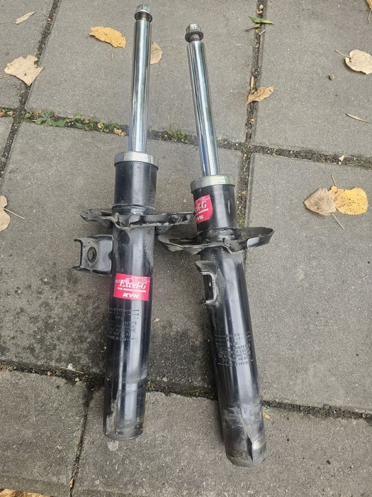 Предни амортисьори