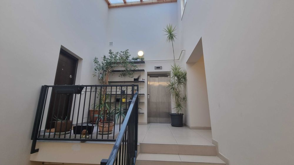 Proprietar Apartament de inchiriat cu 3 camere Zona Soarelui Braytim