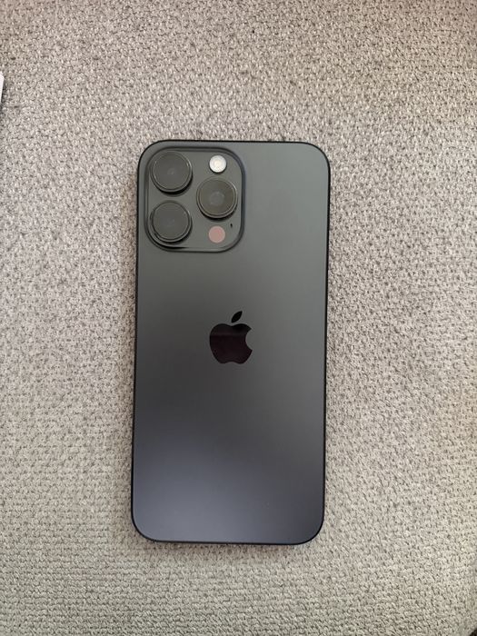 iPhone 15 pro max black titanium
