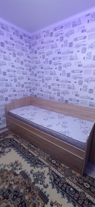 Продам кровать подростковую