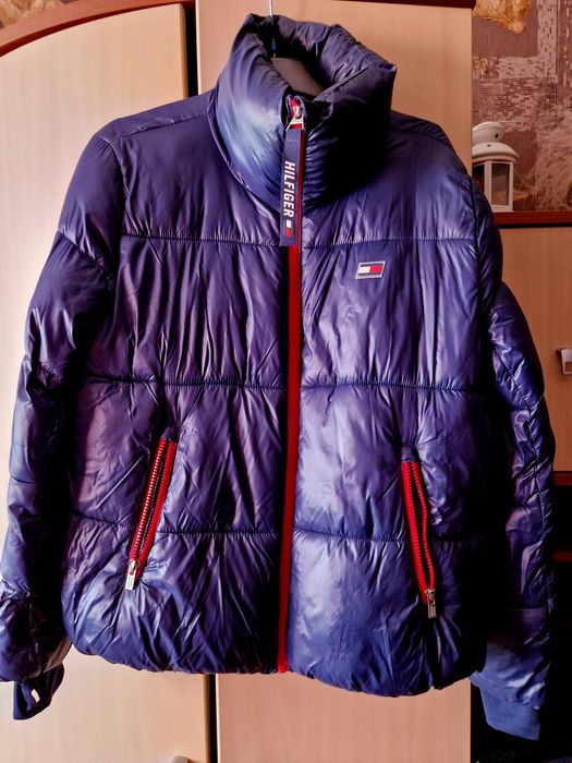 Продаю куртку Tommy Hilfiger