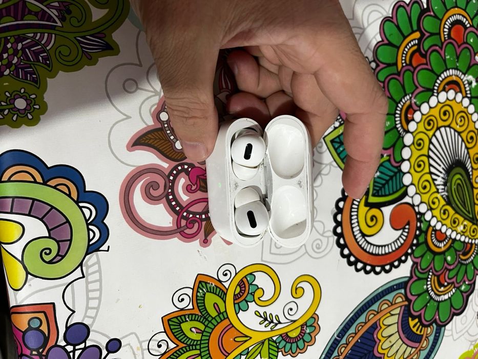 Iphone 13 128гб и Air pods pro