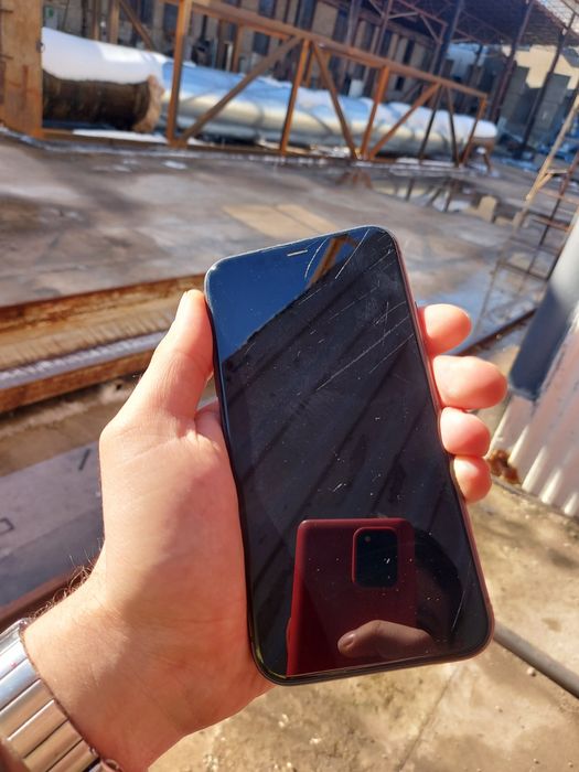 Айфон 11 64гб и редми нот 9про 128гб