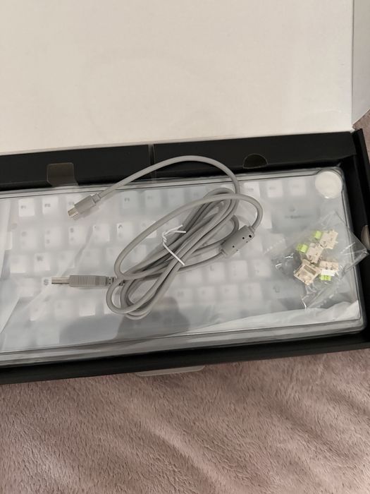 Tastatura aula f75