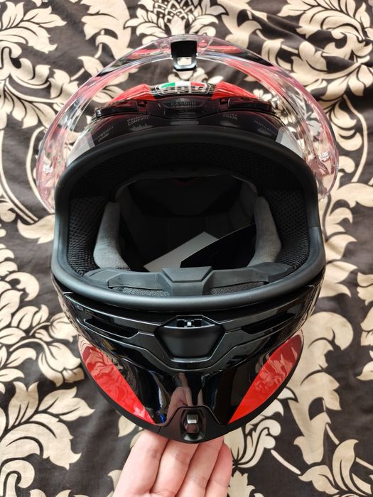 Каска за мотор AGV K6